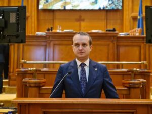 Deputatul vasluian, Tudor POLAK: „Semnătura ELECTRONICĂ va putea fi folosită în domeniul relațiilor de MUNCĂ” - News Moldova
