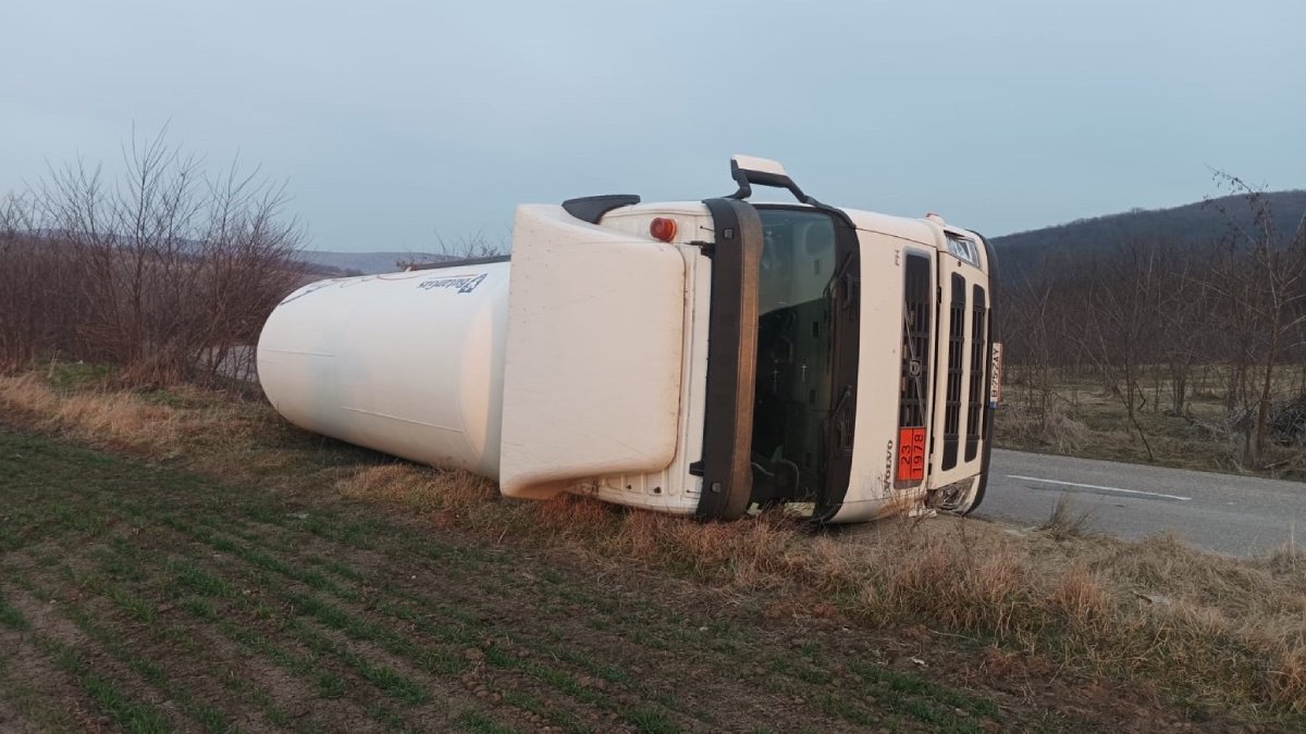 cisterna incarcata 7 tone butan rasturnata drum viisoara vaslui 821505 - News Moldova