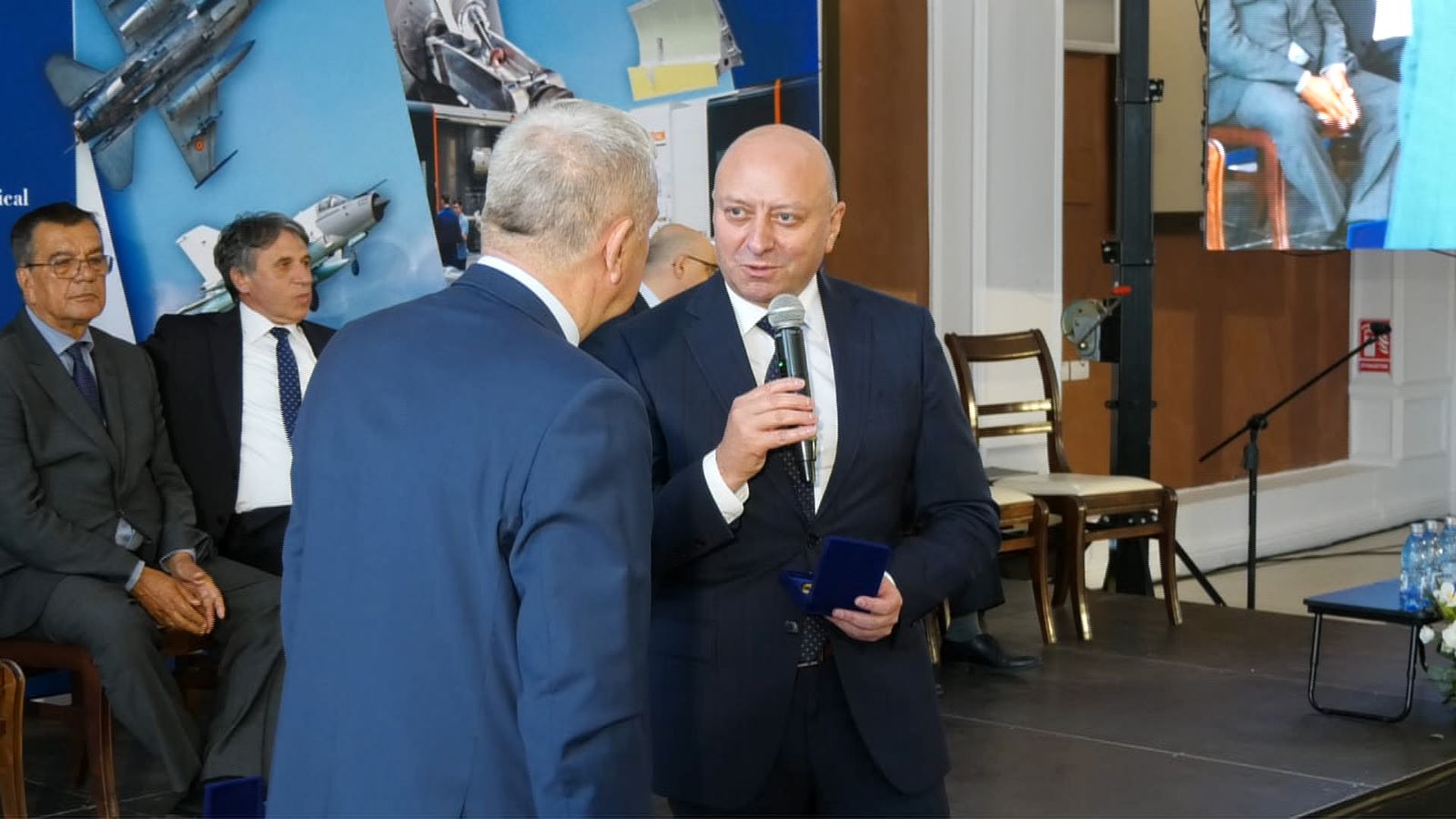 Președintele CJ Bacău, Valentin Ivancea, a participat la Conferința aniversară „Aerostar, 70 de ani de continuitate” - News Moldova