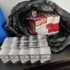 Doi bărbați au fost arestați după ce au fost surprinși, pe raza localității Fălticeni, în mașini cu mii de pachete de țigări de contrabandă - News Moldova