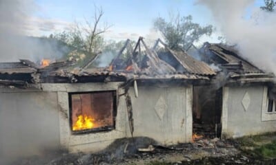 O casă din Pădureni, jud. Botoșani, locuită de o bătrână de 97 de ani, cuprinsă de flăcări - News Moldova